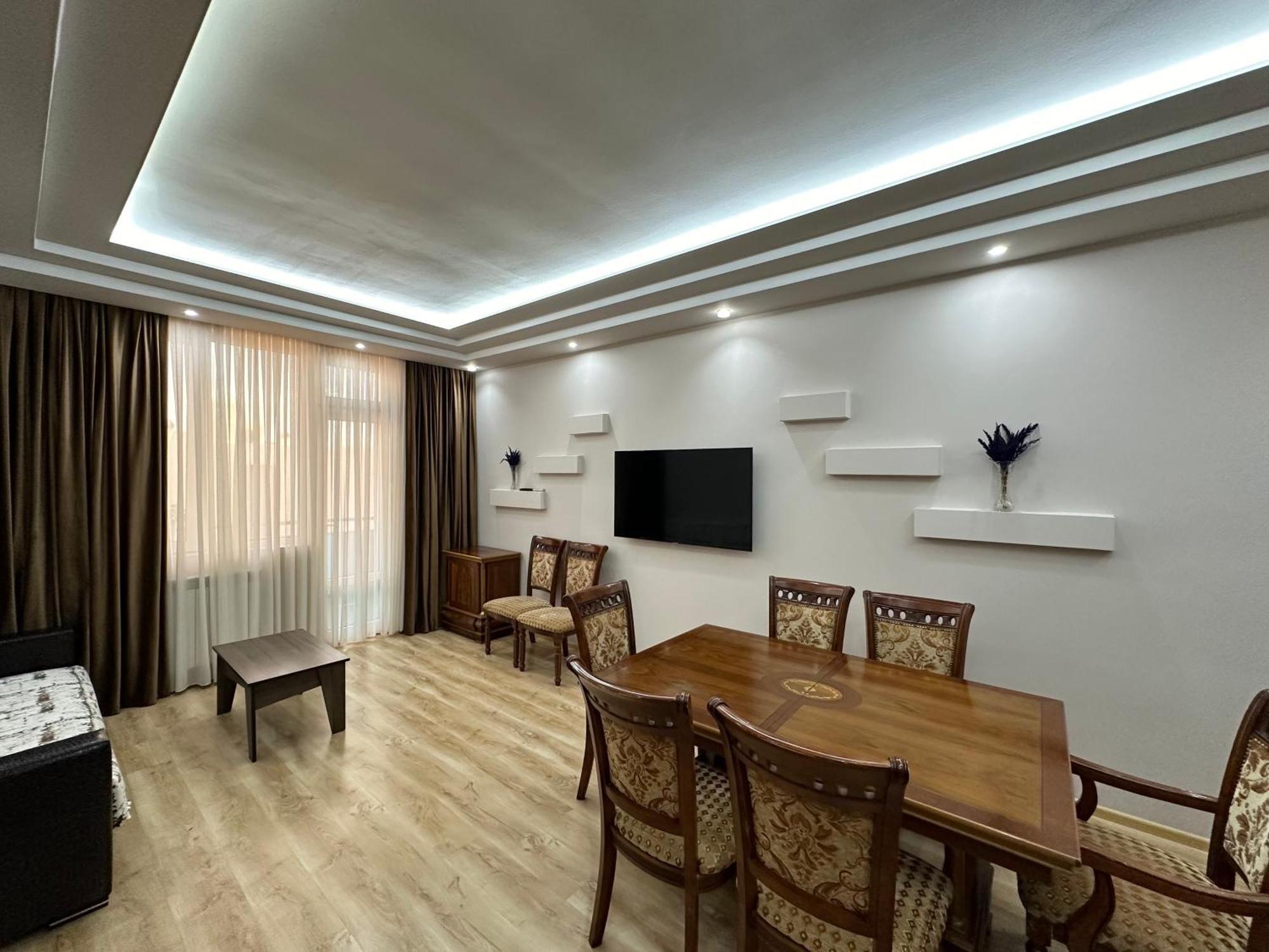 Grand Home باتومي الغرفة الصورة