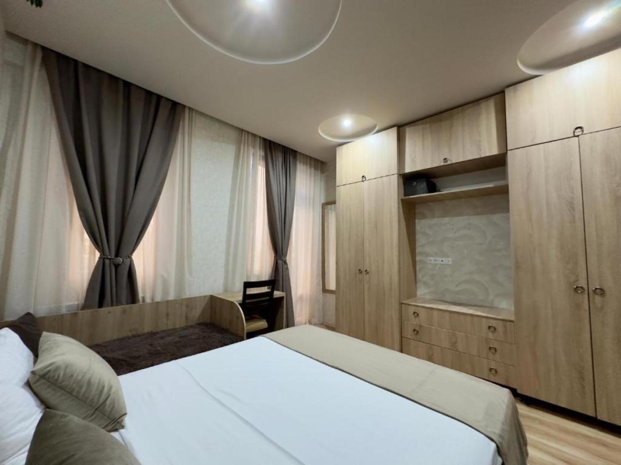 Grand Home باتومي الغرفة الصورة